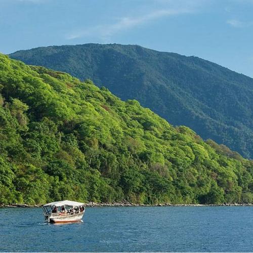 Изначально они пытались найти истоки нила. 02