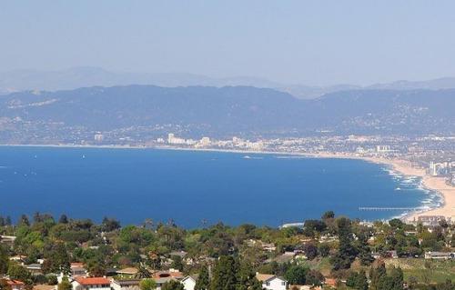 Да она просто какая-то фантастическая! 03