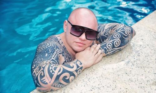 Чемпионке тураевой в аэропорту пришлось доказать, что она женщина. 01