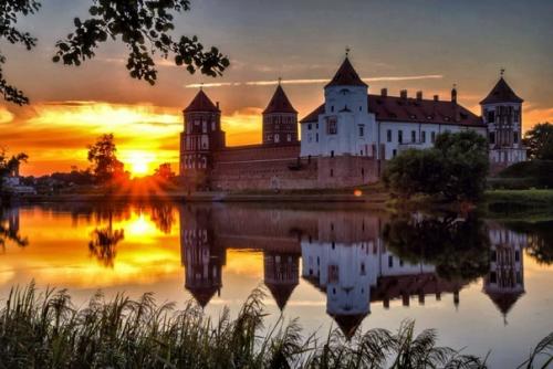 Тайны мирского замка князей радзивиллов: гиблое мирское озеро. 06 Тайны мирского замка князей радзивиллов: гиблое мирское озеро. 06