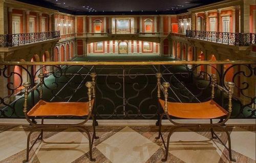 Да она просто какая-то фантастическая! 07