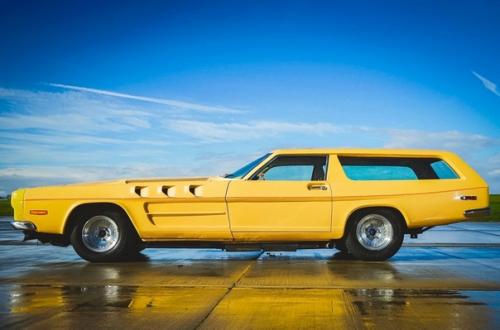 Eдинственный существующий Rolls Royce Зверь с 27-литровым авиационным двигателем Merlin был продан на аукционе в этом месяце. 01