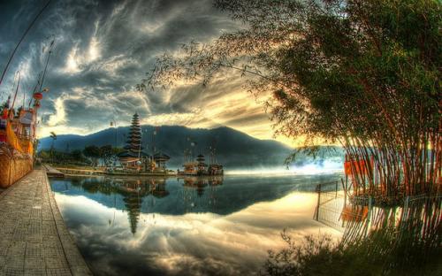 Принесшие жизнь на землю. Принесшие жизнь на землю.