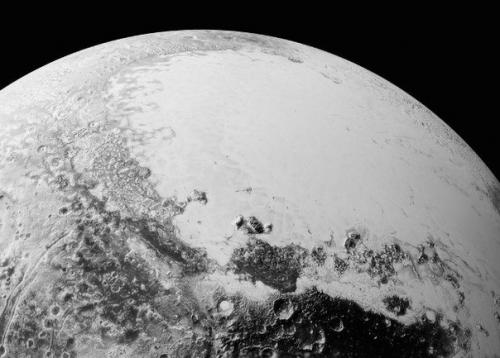 В прошлом Плутона нашли азотные реки и озера.