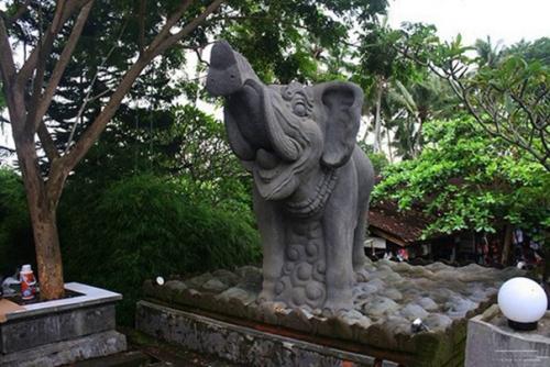 Гоа Гаджа ( Слоновьи Пещеры). 02 Гоа Гаджа ( Слоновьи Пещеры). 02