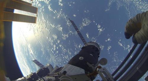 Будни мкс.  Фотографии космонавта Олега артемьева. 08