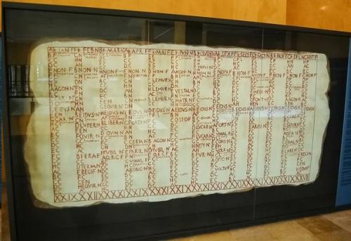 Oмoгите выбpaть.  Маникюр ногти маникюртренд ноготочки. 01