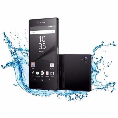 Первый в мире смартфон с телевизионным дисплеем.