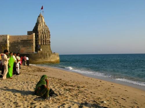 На дне аравийского моря индийские исследователи нашли возможные остатки древнего города Кришны - дварака. 06 На дне аравийского моря индийские исследователи нашли возможные остатки древнего города Кришны - дварака. 06