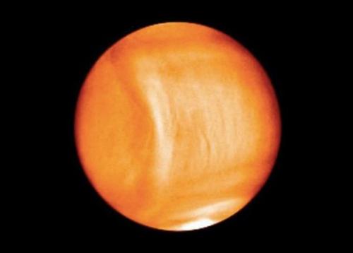 Акацуки заснял облачную дугу Венеры. Акацуки заснял облачную дугу Венеры.