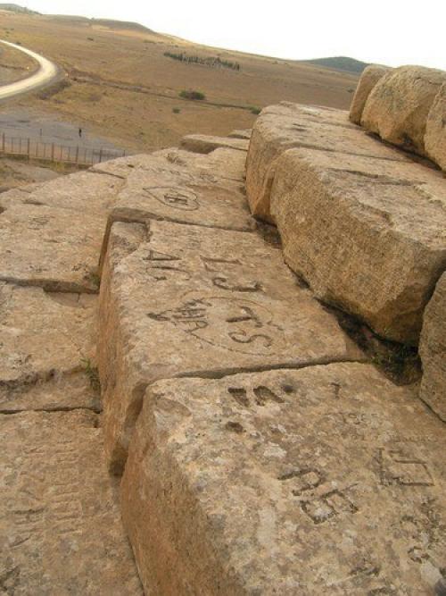 Пирамида медрасен/имедрасен (Pyramid at Madghacen, Algeria), Алжир. 03