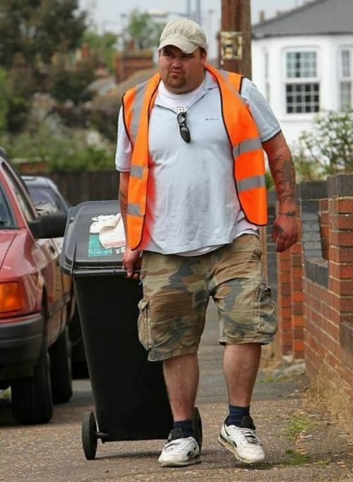 Планируют снять сериал, основанный на реальных событиях, о жизни американца Майкла Кэрролла. 02