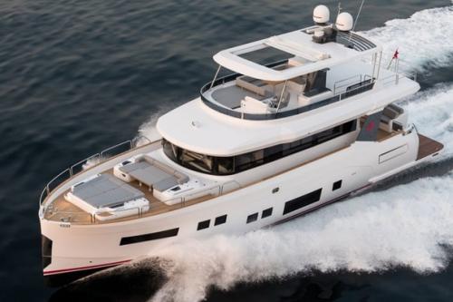 Роскошные яхты, представленные на показе в Дубае. 02