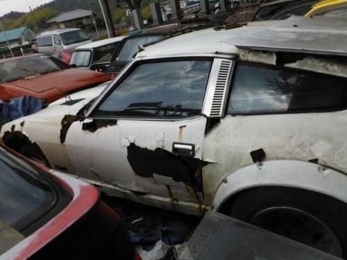 Свалки автомобилей в Японии. 04