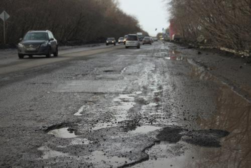 На первом фото город Хиросима, на втором Нагасаки: на них упали атомные бомбы. 02