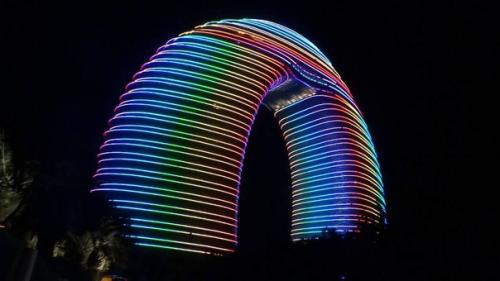 Элитный отель Sheraton Huzhou Hot Spring в форме подковы, Китай. 03