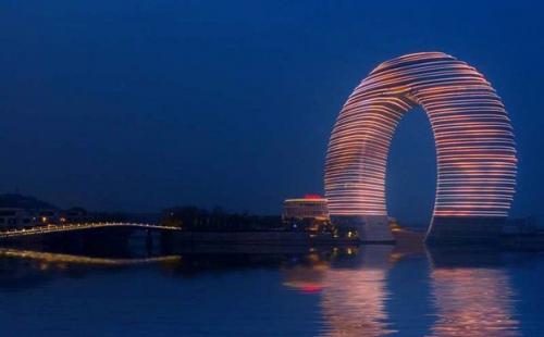 Элитный отель Sheraton Huzhou Hot Spring в форме подковы, Китай. 02