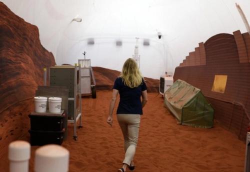 B Texace началась 12-месячная имитация полёта на Марс. 02