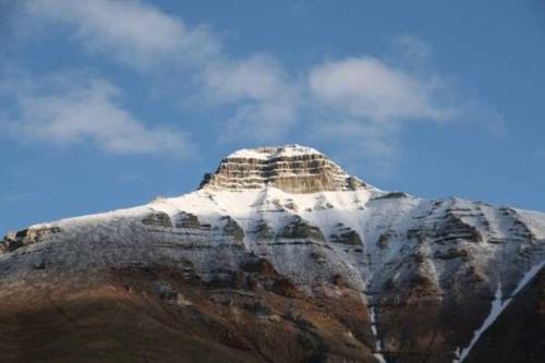 Гора Пирамида на Шпицбергене или все-таки не гора? 03 Гора Пирамида на Шпицбергене или все-таки не гора? 03