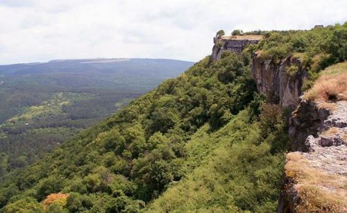 Чуфут - кале - пещерный град и крепость в Крыму. 09 Чуфут - кале - пещерный град и крепость в Крыму. 09