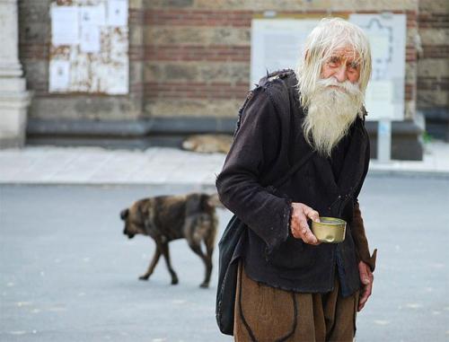 Самый щедрый нищий - дедушка добри. Самый щедрый нищий - дедушка добри.