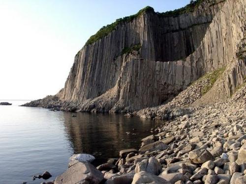 Мыс столбчатый. В России более чем достаточно поистине уникальных мест. 04 Мыс столбчатый. В России более чем достаточно поистине уникальных мест. 04