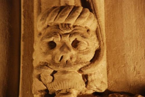 Рослинская капелла. Капелла, находящаяся в деревне рослин, - одна из самых известных и загадочных церквей Шотландии. 06 Рослинская капелла. Капелла, находящаяся в деревне рослин, - одна из самых известных и загадочных церквей Шотландии. 06