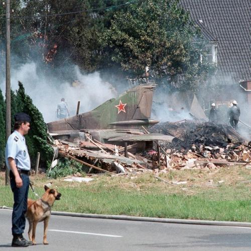 30 лет назад советский миг - 23 пролетел через Европу без лётчика. 01