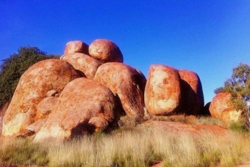 Дьявольские камни карлу - карлу. 04