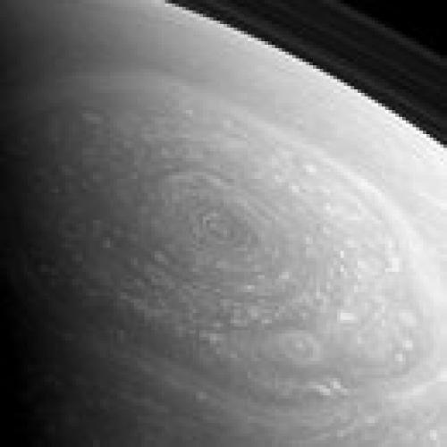 Шестиугольник Сатурна - является одной из самых больших загадок в солнечной системе, как в прямом, так и в переносном смысле. 02