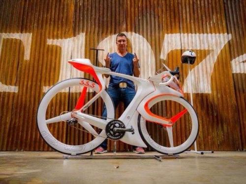 Велосипед, который ломает традиции и законы велоспорта.

