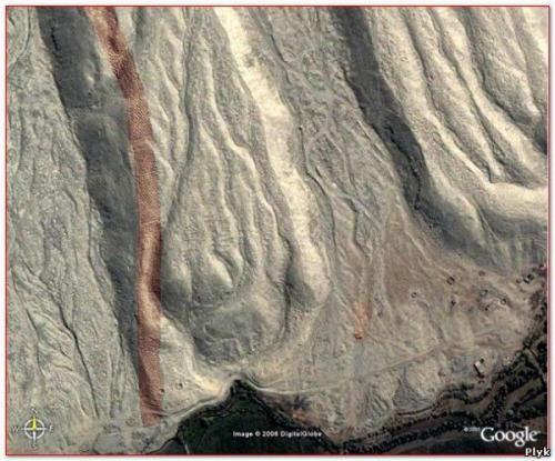 Перфолента на склоне Анд - писко Valley, перу. 02 Перфолента на склоне Анд - писко Valley, перу. 02