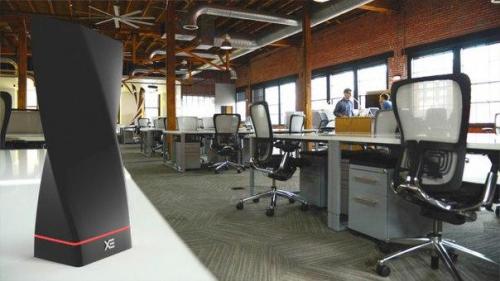 Это устройство позволит людям заряжать смартфоны по воздуху. Это устройство позволит людям заряжать смартфоны по воздуху.