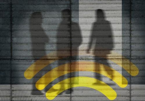 С помощью Wi - Fi учёные научились определять силуэты людей сквозь стены.