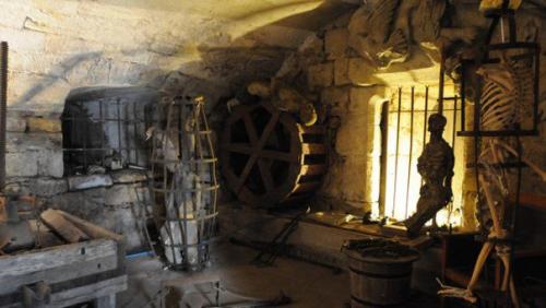 Замки с привидениями. Английский замок с привидениями чиллингем.