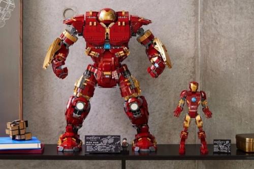Lego представила набор Marvel Hulkbuster - это модель брони из Мстителей. 02