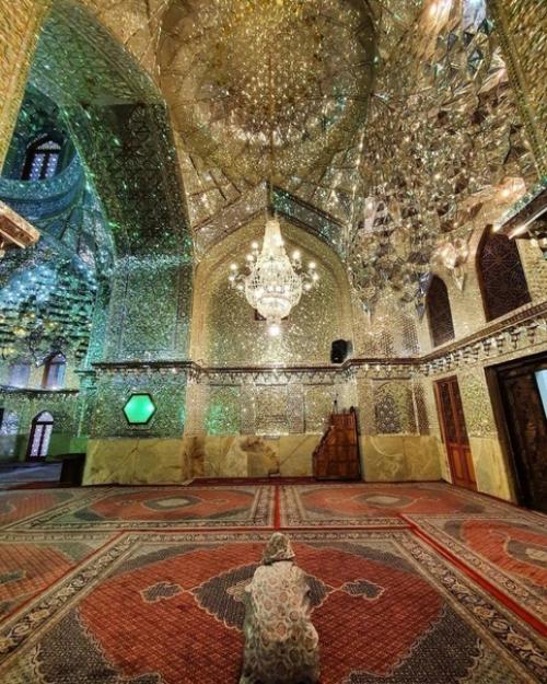 Зеркальный мавзолей в Ширазе. 03