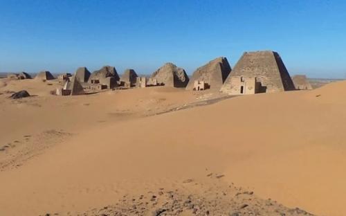 Древние пирамиды в Судане. 03
