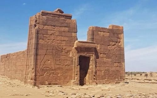 Древние пирамиды в Судане. 06