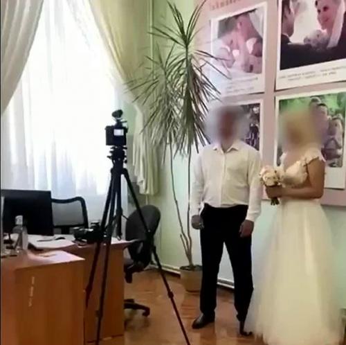 Во время свадьбы был жестко задержан 29-летний мужчина. 01