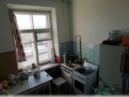 Антон Савчук из Екб сделал уже 9 й бесплатный ремонт (здесь кухни) ветеранам. 01