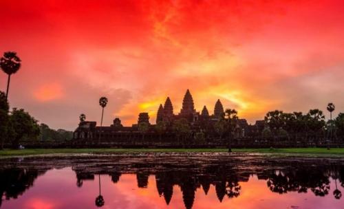 Гигантский храмовый комплекс Ангкор - ват, который находится в Камбодже. 03