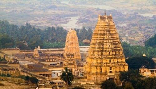 Хампи - бывшая столица виджаянагарской империи. 03