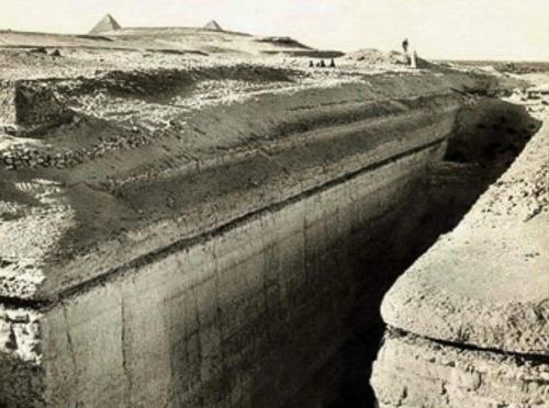 Руины закрытого египетского города завиет - эль - эриан. 01