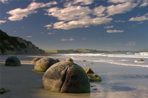 Самые загадочные камни нашей планеты. 
