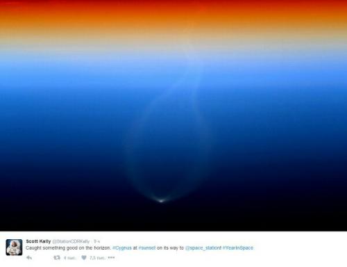 С борта мкс. 06