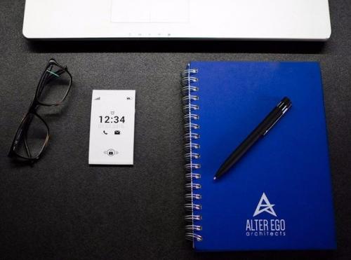 Антисмартфон O Phone.