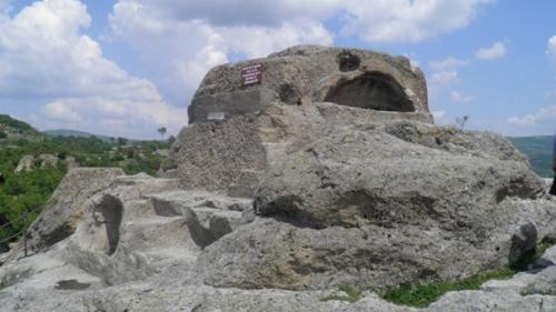 Автор, дайте нормальные фото, обеих рук, а ещё лучше с вашим лицом, руками и датой. 05