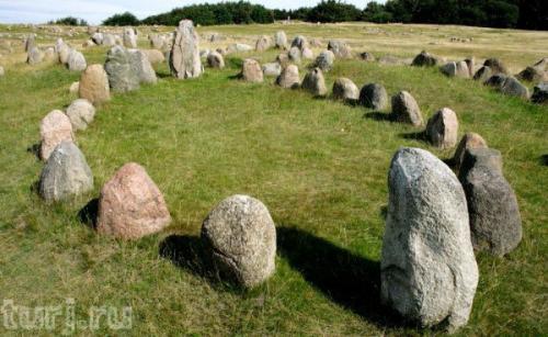 Линдхольм - хойе - одно из наиболее значительных древних сооружений позднего доисторического периода на территории Дании.
