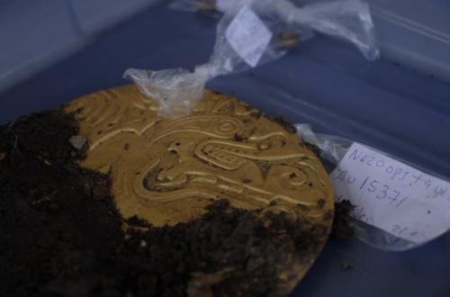 В древней гробнице в панаме обнаружили юбку из собачьих зубов, костяные флейты и много золота. 02 В древней гробнице в панаме обнаружили юбку из собачьих зубов, костяные флейты и много золота. 02